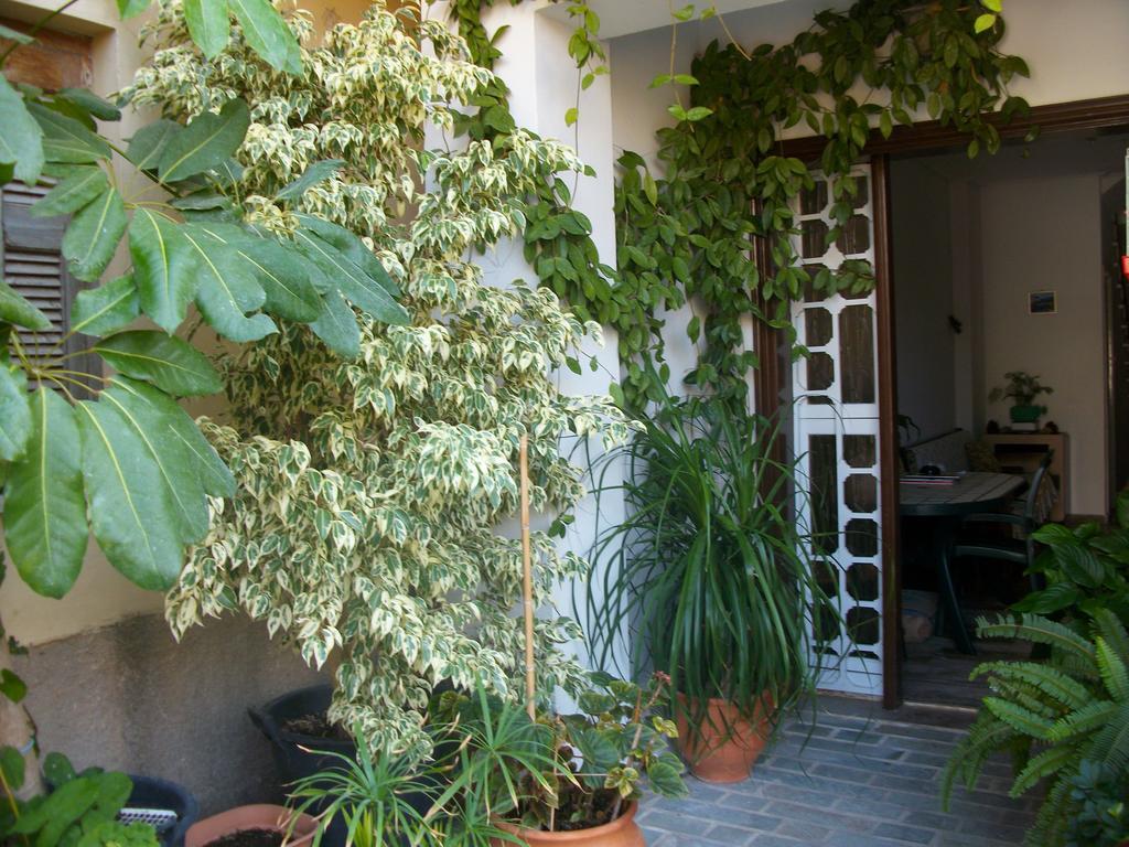 Jasmine'S Guest House Карловасі Номер фото